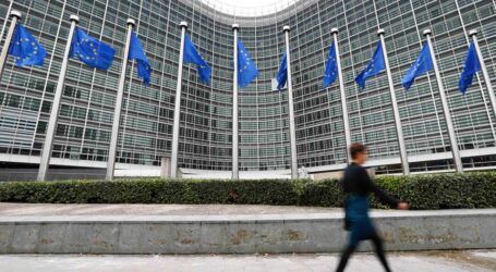 Bloomberg: Σπάνε ταμπού στην ΕΕ, ανοίγει δρόμος για ριζικές αλλαγές -Η Κομισιόν γράφει ιστορία με τα 750 δισ.