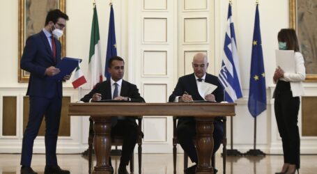 Πώς έκλεισε η ιστορική συμφωνία οριοθέτησης ΑΟΖ Ελλάδας-Ιταλίας – Η εμπλοκή και ο θάνατος που πήγε να διακόψει τις συνομιλίες