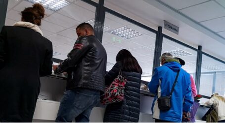 Επίδομα 534 ευρώ “εδώ και τώρα” για ελεύθερους επαγγελματίες και επιτηδευματίες – Ο κατάλογος των δικαιούχων