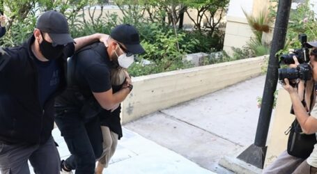 Επίθεση με βιτριόλι: Η 35χρονη αρνείται όλες τις κατηγορίες – “Ψάξτε να βρείτε την αλήθεια”