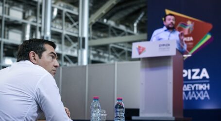 Η βαθιά αμηχανία του Αλέξη Τσίπρα: Μιλά για “νέο ’89”, τον αδειάζουν Φίλης – Τσακαλώτος, προκαλεί ο Παππάς