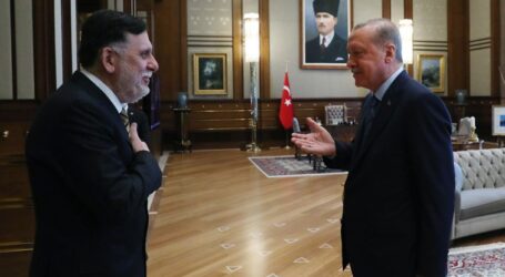 Πρόκληση Ερντογάν: Μαζί με τον Σάρατζ να εκμεταλλευτούμε τον ορυκτό πλούτο της Αν. Μεσογείου – Πραξικοπηματίας ο Χάφταρ