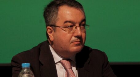 Μόσιαλος: Δεν πιστεύω ότι θα έχουμε μεγάλο αριθμό εισαγόμενων κρουσμάτων το καλοκαίρι