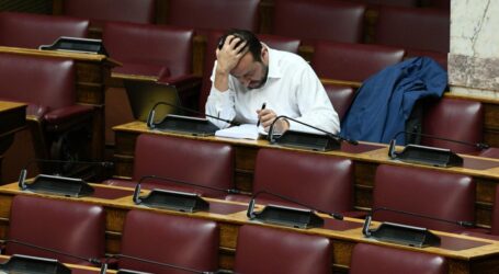 Πολιτική θύελλα για τα ηχητικά Μιωνή: Στον εισαγγελέα τα στέλνει η ΝΔ-«Κατασκευασμένες συνομιλίες» λέει ο Παππάς