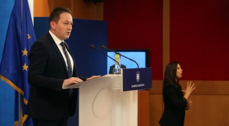 Πέτσας: Στο Ισραήλ την Τρίτη ο πρωθυπουργός – Δεν υφίσταται κανένα θέμα ανασχηματισμού