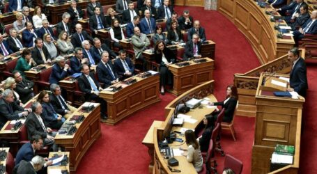 Κορονοϊός – Ερώτηση Τσίπρα για τη λήψη μέτρων υπέρ των εργαζομένων – Την επόμενη Παρασκευή απαντά στη Βουλή ο Μητσοτάκης