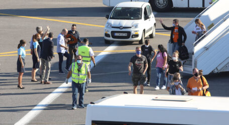 Κρήτη: Εντοπίστηκε η τουρίστρια με κορωνοϊό – «Δεν ήθελε να χαλάσει τις διακοπές της»