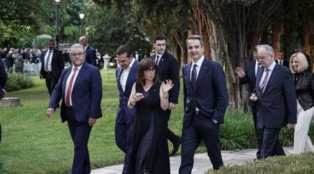 Περιμένοντας τον ανασχηματισμό
