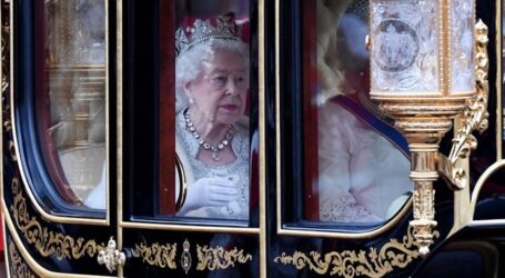 Σε κακή οικονομική κατάσταση η Ελισάβετ: 30 εκ. λίρες χασούρα για το παλάτι της Αγγλίας – 650 υπάλληλοι υπό απόλυση