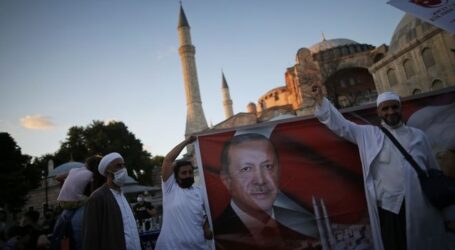 Αγιά Σοφιά: Πόσα χρήματα χάνει το χρόνο η Τουρκία από το “καπρίτσιο” του Ερντογάν