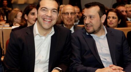 Η κάλυψη Τσίπρα στον Παππά, η σιωπή για την ταμπακιέρα και η στρατηγική Μητσοτάκη