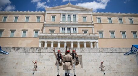 Τάσεις MRB: Μπροστά με 18,2% η ΝΔ έναντι του ΣΥΡΙΖΑ- «Βλέπουν» θερμό επεισόδιο με Τουρκία οι πολίτες – Φόβοι για έξαρση του κορωνοϊού