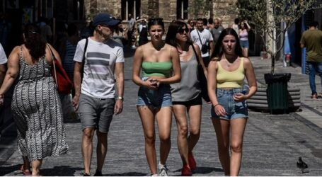Κορονοϊός – Όλα τα μέτρα στο τραπέζι: Από τοπικά lockdown μέχρι αναβολή έναρξης της σχολικής χρονιάς