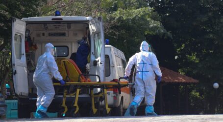 Κορωνοϊός – Φωνάζουν οι ειδικοί στους νέους: «Μην έρχεστε σε επαφή με ευπαθείς ομάδες» – Τρομάζει η αύξηση των διασωληνωμένων – Νέα μέτρα ενόψει Δεκαπενταύγουστου