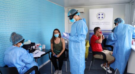 Κορωνοϊός: Φόβοι για έξαρση της πανδημίας το επόμενο 10ήμερο – SOS μετά το μπαράζ κρουσμάτων σε υγειονομικούς και γηροκομεία