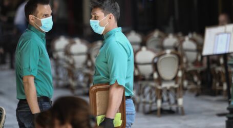 Κορωνοϊός – Κικίλιας: «Η μετάδοση του ιού έχει αυξητικές τάσεις – Ανακοινώνονται νέα μέτρα»