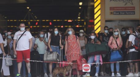 Τσακρής: Η γενικευμένη χρήση μάσκας έχει ισάξιο αποτέλεσμα με ένα lockdown