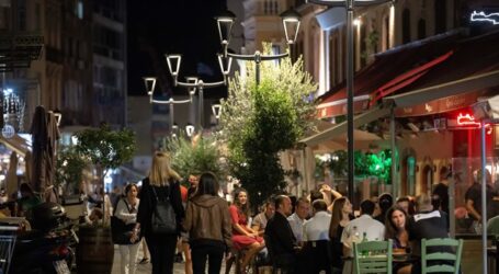 Κορονοϊός – Το επόμενο στάδιο μέτρων: Μάσκες παντού, λουκέτο στις 22:00 για τα μαγαζιά, “ωράριο” και SMS για τους άνω των 65