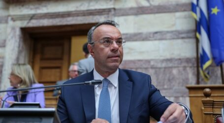 Σταϊκούρας: Πόσο κοστίζει στην οικονομία το καθολικό lockdown για διάστημα ενός μήνα