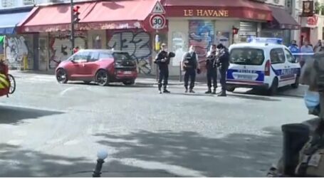 Παρίσι: Επίθεση με μαχαίρι κοντά στα πρώην γραφεία του Charlie Hebdo – Τέσσερις τραυματίες