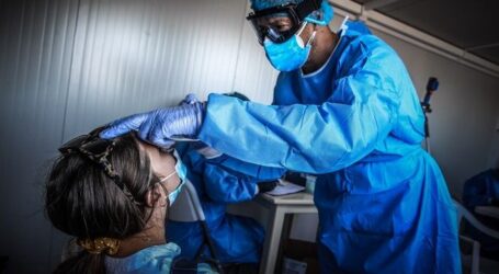 Κορονοϊός: Γιατί δεν μας τρομάζει το ρεκόρ νέων κρουσμάτων