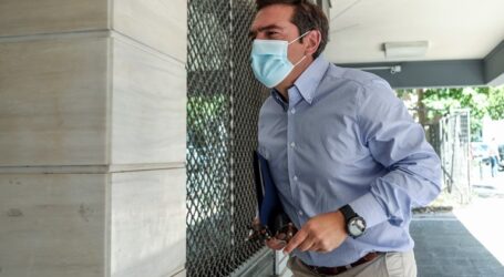 Αντιδράσεις εντός ΣΥΡΙΖΑ για τον “ανασχηματισμό” Τσίπρα: Έρχονται “συντροφικά μαχαιρώματα” στην Κεντρική Επιτροπή