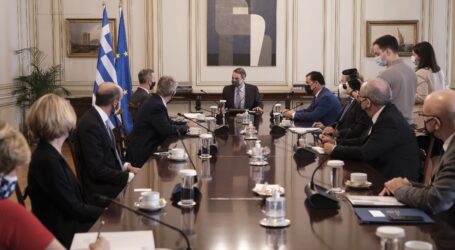 Συνάντηση Μητσοτάκη με αμερικανούς επενδυτές στο Μαξίμου – Τι συζητήθηκε