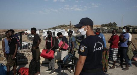 Αποφασισμένη να μην υποκύψει στις πιέσεις των μεταναστών η κυβέρνηση – Συνολικά 1200 έχουν εισέλθει στον καταυλισμό του Καρά Τεπέ