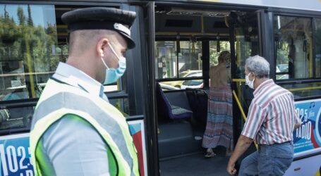 Κορονοϊός: Στο «κόκκινο» ξανά η χώρα – Συναγερμός για τις «βόμβες» διασποράς