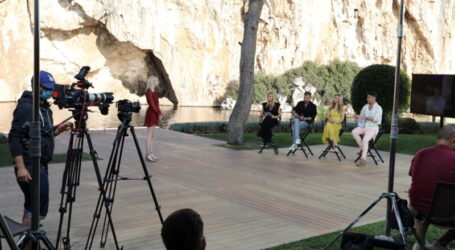 Poland’s Next Top Model: Οι φωτογραφίες από τον ημιτελικό στη λίμνη Βουλιαγμένης