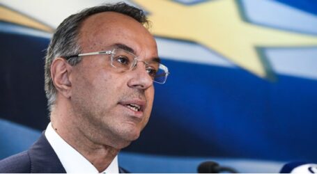 Κορονοϊός – Νέα μέτρα στήριξης: Μηδενικό μισθολογικό κόστος και “δωρεάν χρήμα” στις επιχειρήσεις που κατεβάζουν ρολά