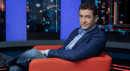 Ο Αντώνης Σρόιτερ απαντά για την μη προβολή της εκπομπής με τον Γρηγόρη Πετράκο