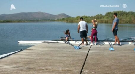 The Bachelor: Μαλλιά κουβάρια στο ομαδικό ραντεβού για τα μάτια του Παναγιώτη