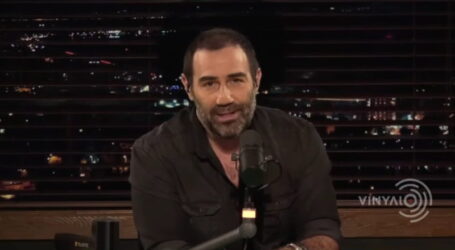 Επιστρέφει στην τηλεόραση ο Αντώνης Κανάκης – Τον διεκδικούν δυο κανάλια