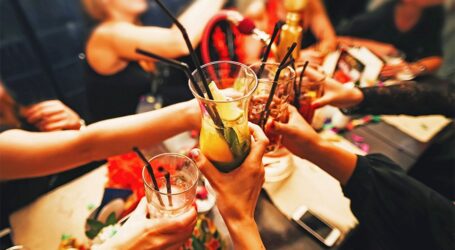 Κορωνοϊός – Θεσσαλονίκη: Τα μαγαζιά κλείνουν και η διασκέδαση συνεχίζεται στα… υπόγειά τους