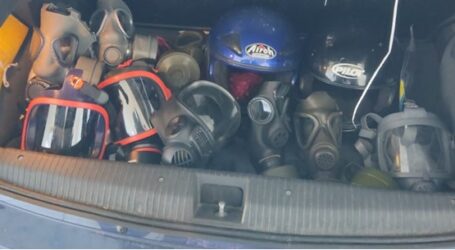 Πολυτεχνείο: Βρήκαν σε αυτοκίνητο αντιασφυξιογόνες μάσκες, κοντάρια και κράνη- Σύλληψη μέλους τρομοκρατικής οργάνωσης [εικόνες]
