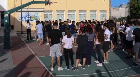 Άνοιγμα σχολείων: Πριν ή μετά τα Χριστούγεννα; – Οι ειδικοί διαφωνούν – Τι σκέφτεται η κυβέρνηση