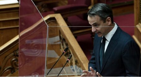 Μητσοτάκης: Γιατί επιβάλαμε το μέτρο της απαγόρευσης κυκλοφορίας από τις 9 το βράδυ