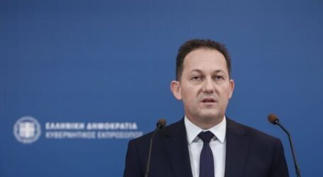 Πέτσας: Στόχος είναι να ανοίξουμε την οικονομική δραστηριότητα πριν τις γιορτές