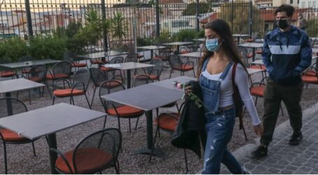 Σε 3 φάσεις η άρση του lockdown πριν τα Χριστούγεννα – Πέτσας: Πρώτα σχολεία, λιανεμπόριο, εστίαση