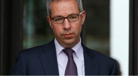 Sir Μενέλαος Πάγκαλος: Ενας Ελληνας πίσω και από το εμβόλιο της Astra Zeneca