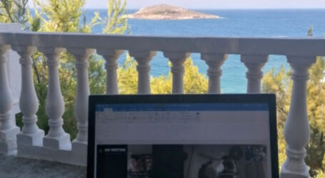 Η Ελλάδα ιδανική χώρα για εργασία εξ αποστάσεως: Μένει στην Κάλυμνο και εργάζεται για το Βέλγιο -«Δεν συγκρίνεται η ζωή εδώ»