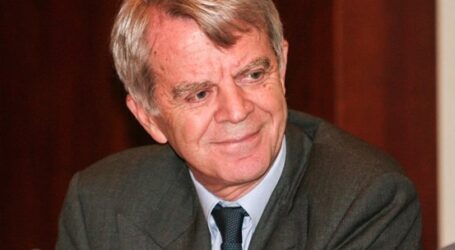 Παύλος Αποστολίδης: Ο διπλωμάτης για “ειδικές αποστολές” που θα κάνει τις διερευνητικές επαφές με την Τουρκία