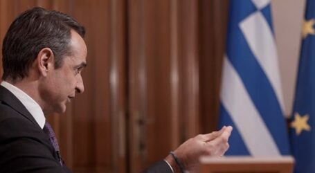 Νέα μέτρα λόγω μεταλλάξεων και ασφυξίας στο ΕΣΥ: Συνεδριάζουν την Τετάρτη οι λοιμωξιολόγοι – Σύσκεψη στο Μαξίμου