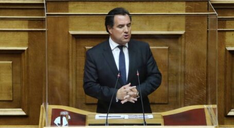 Γεωργιάδης: Πρόταση για άνοιγμα καταστημάτων από τη Δευτέρα με 13032 και χρονικό όριο