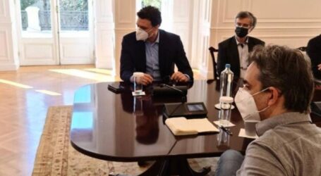 Σύσκεψη στο Μαξίμου για την πανδημία – Οι αποφάσεις για τις ιδιωτικές κλινικές