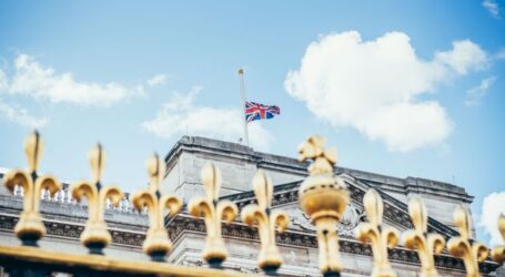 Βρετανία: Κανονιοβολισμοί στη μνήμη του πρίγκιπα Φιλίππου