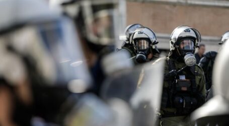 Στα «θρανία» ΜΑΤ και ΥΜΕΤ, νέες τεχνικές για πορείες και γήπεδα