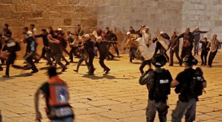 Πάνω από 180 τραυματίες στις συγκρούσεις Παλαιστινίων και ισραηλινής αστυνομίας στην Ιερουσαλήμ